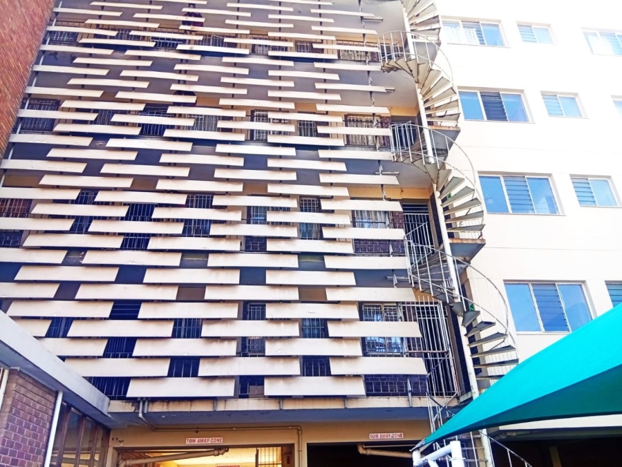 1 Bedroom Property for Sale in Bloemfontein Free State